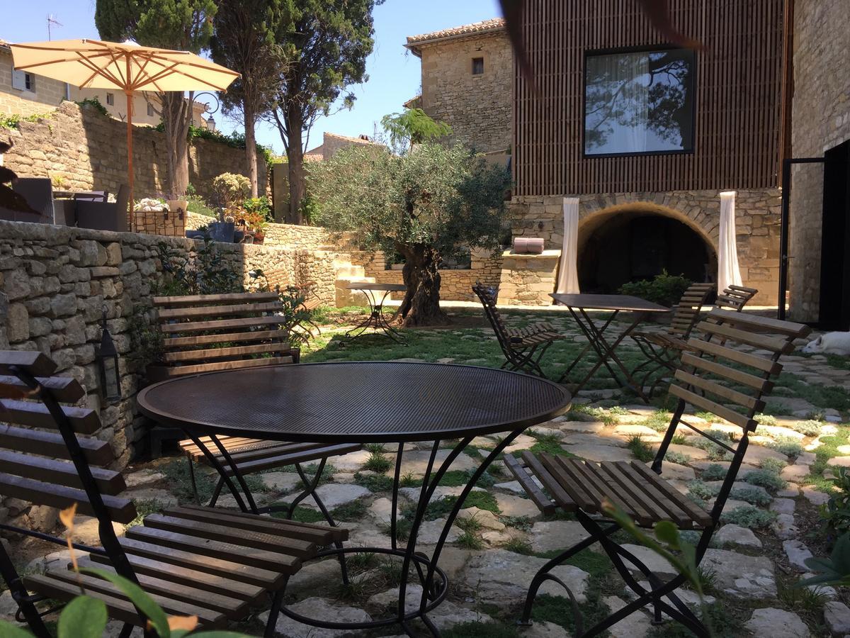 Tour Sarrazine De Montaren Bed and Breakfast Exteriör bild